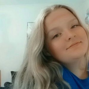 Meet your Posher, Clarese